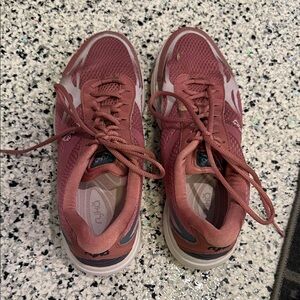 Ryka Women's Maroon Athletic Shoes Size 8.5